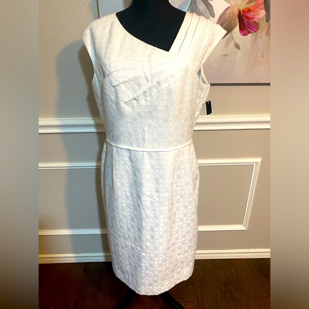 Tahari Arthur S. Levine White Dress || Size 14